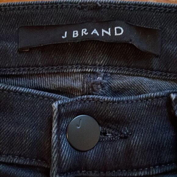 J Brand Selena Mid Rise Cropped Jeans - Picture 3 of 8